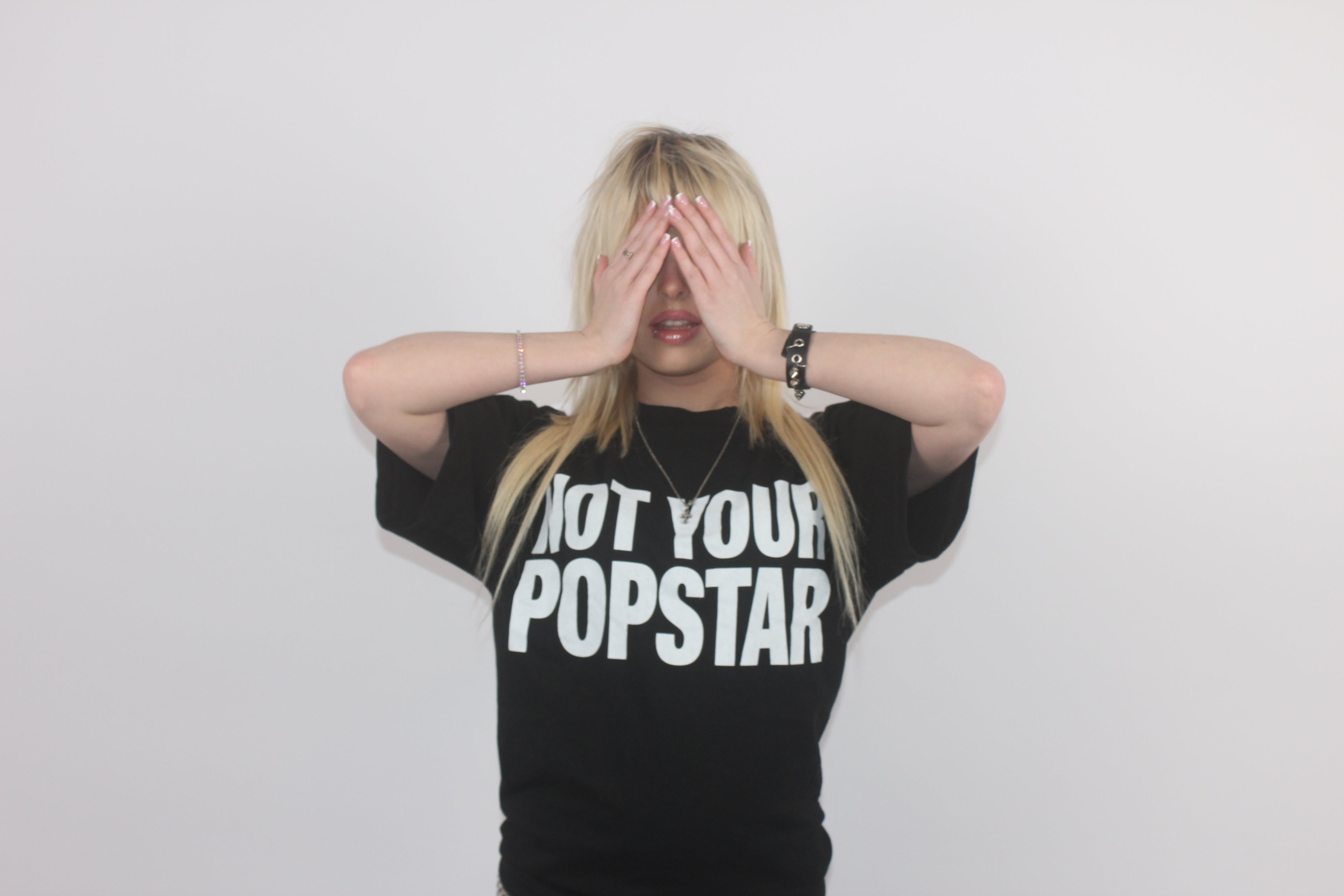 NOT YOUR POPSTAR (black)